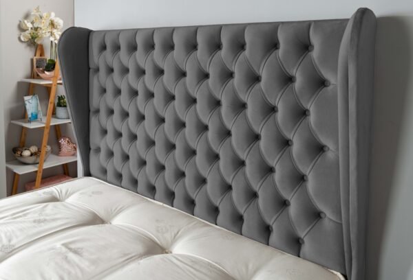 Chesterfield wing ottoman bed - Image 3